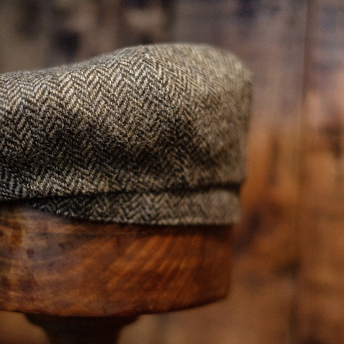 Eight Piece Herringbone Wool Retro Newsboy Cap-Light Brown