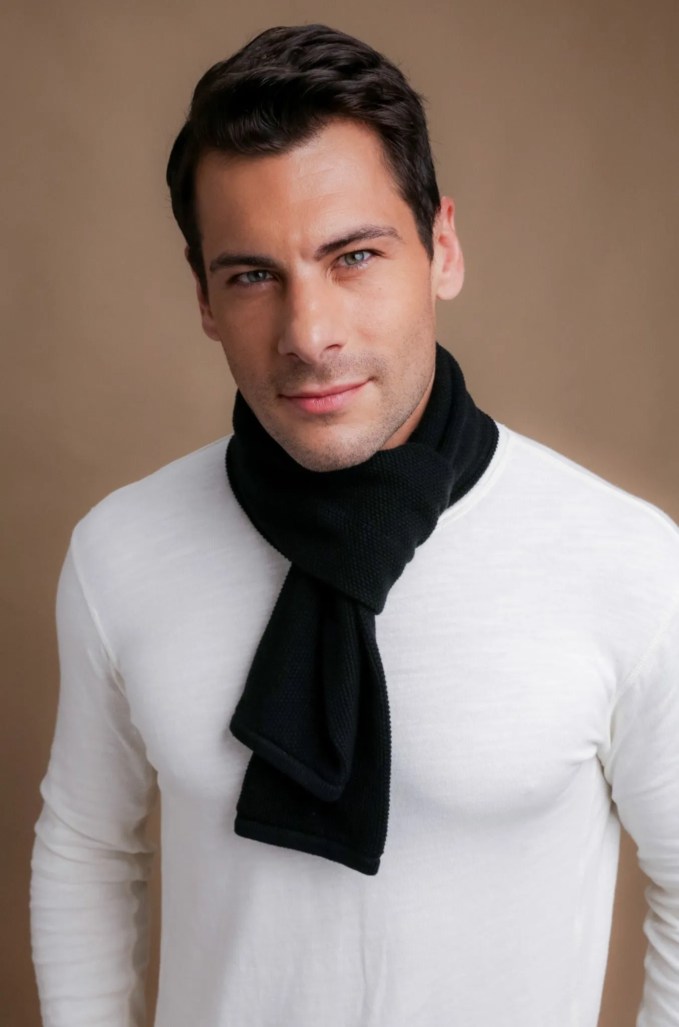 Hypoallergenic Tubular Knitted Scarf