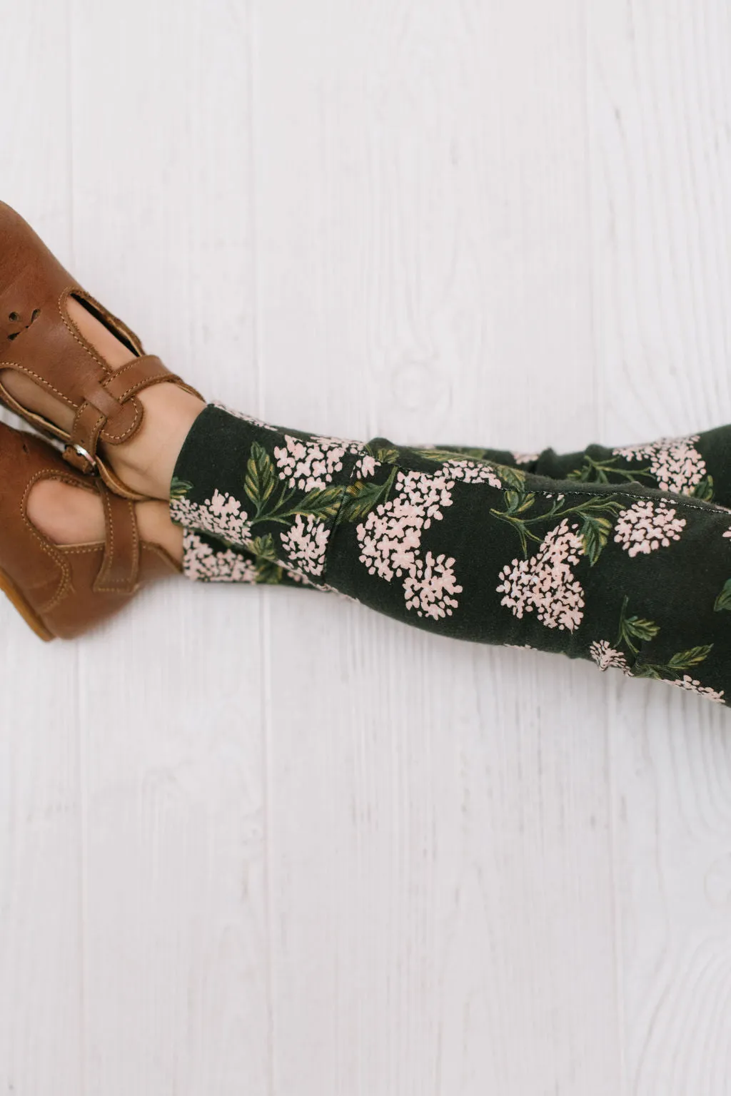 Legging in Forest Blooms